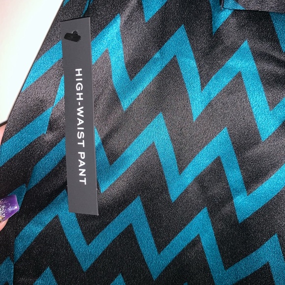 Size 10 Polyester dress slacks black and teal - Picture 4 of 7